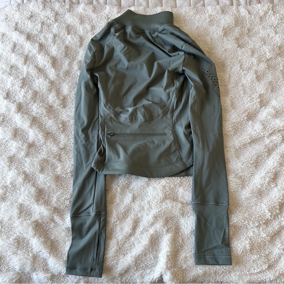 Adidas x Stella McCartney - Picture 8 of 8